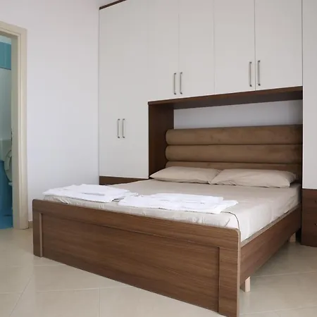 Square View Apartment Vlore Exterior photo